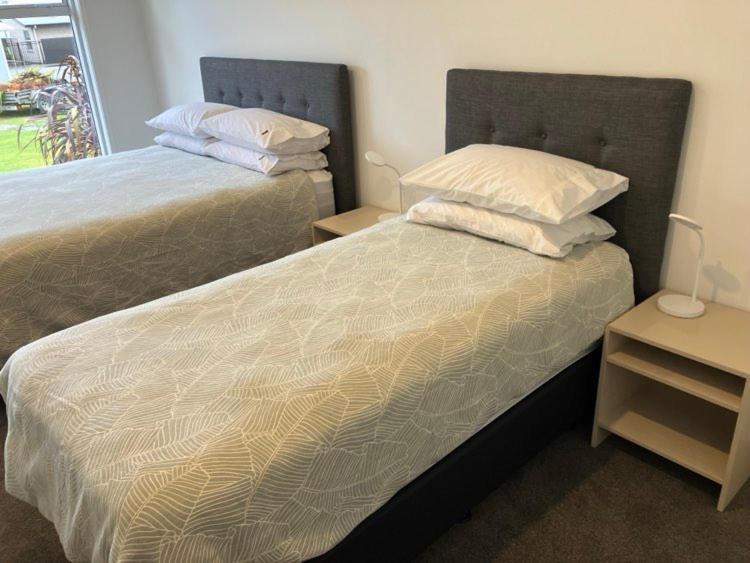 Tripinn Modern Motels & Affordable Accommodation Westport Esterno foto